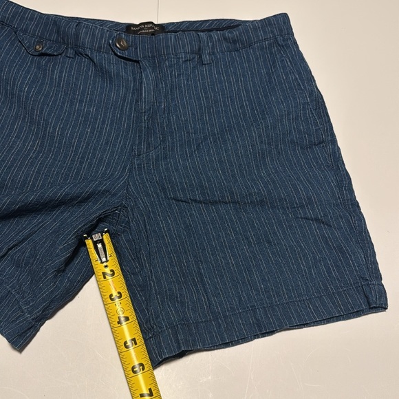 Banana Republic Navy Pinstripe Shorts - Picture 3 of 5